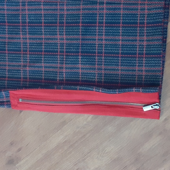 Tommy Hilfiger Skirt with Pockets - Picture 5 of 6